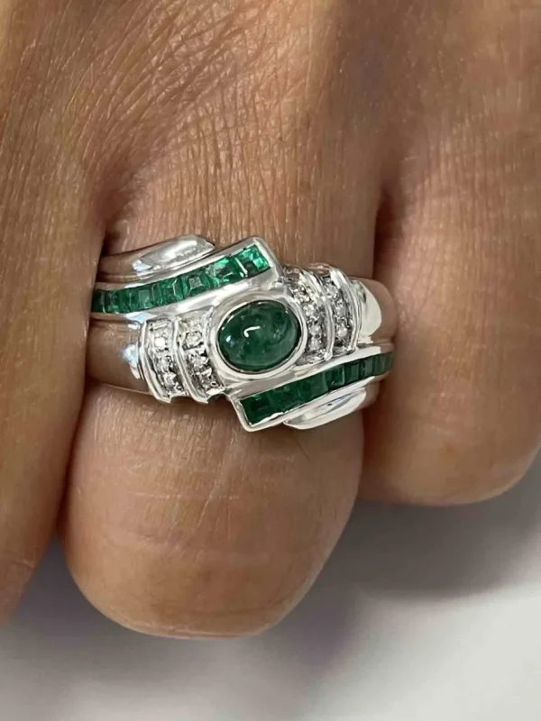 Roman Joyero Anillos<AFIK anillo oro amarillo de 18 kts brillantes y esmeraldas