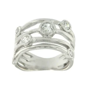 Roman Joyero Anillos<AMAPOLA, anillo en plata con circonitas.