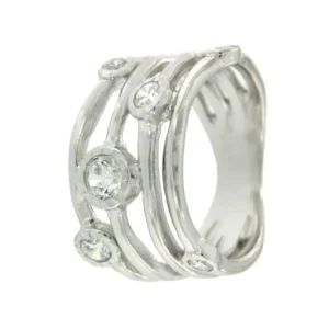 Roman Joyero Anillos<AMAPOLA, anillo en plata con circonitas.