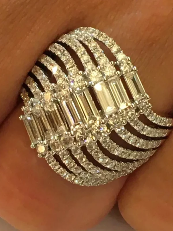 Roman Joyero Anillos<ANCORA, anillo de oro blanco y diamantes