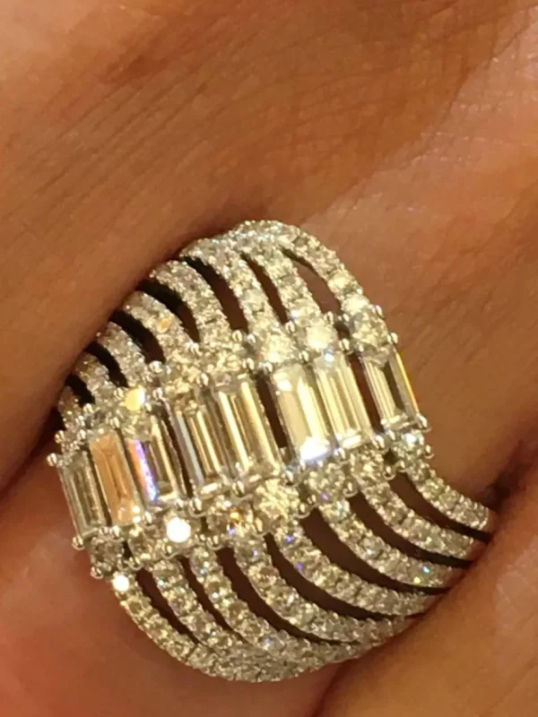 Roman Joyero Anillos<ANCORA, anillo de oro blanco y diamantes