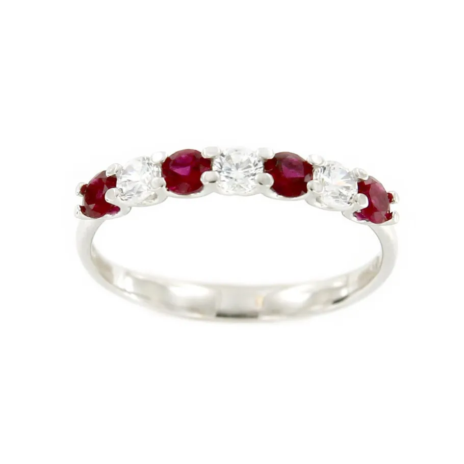 anillo_akin_alianza_oro_b_0.webp Roman Joyero Anillos<Anillo AKIN alianza oro blanco circonitas y cuarzos rojos.