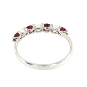 Roman Joyero Anillos<Anillo AKIN alianza oro blanco circonitas y cuarzos rojos.