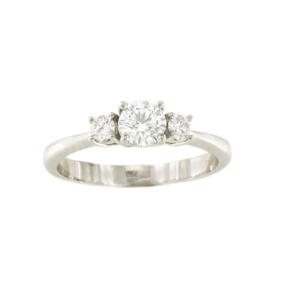 anillo_annecy_tresillo_de_9.webp Roman Joyero Anillos<Anillo ANNECY tresillo de diamantes talla brillante en oro blanco 18 ktes