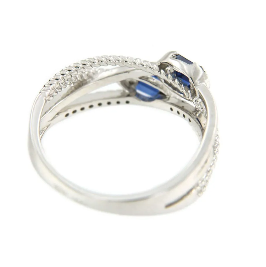 anillo_berber_oro_blanco__4.webp Roman Joyero Anillos<Anillo BERBER oro blanco de 18 kts brillantes y zafiros baguettes