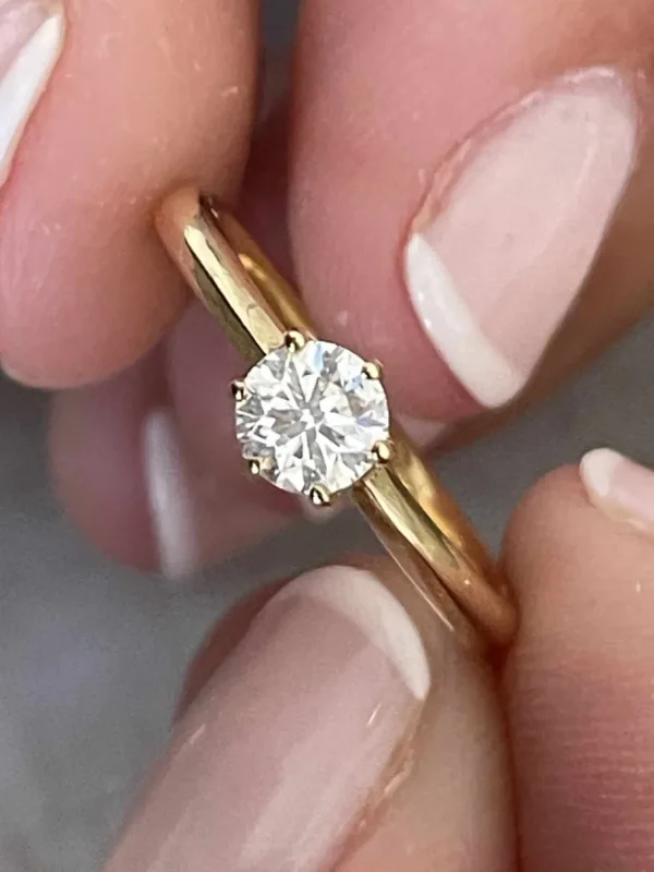 Roman Joyero Anillos<Anillo CALAIS solitario de brillante seis garras en oro blanco de 18 ktes