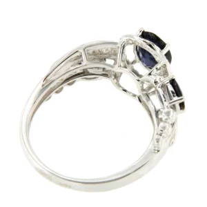 Roman Joyero Anillos<Anillo CAMAS en oro blanco 18 ktes con zafiros y brillantes.