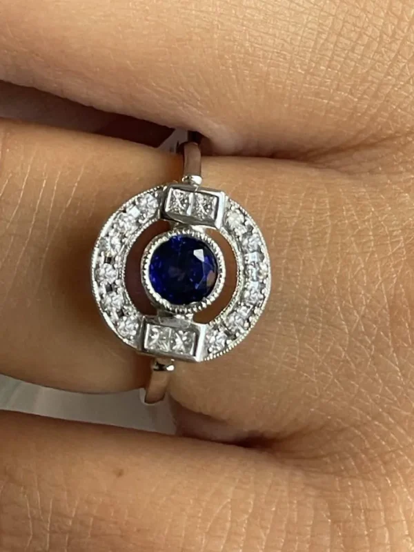 Roman Joyero Anillos<Anillo CAMPANILLA en oro blanco o amarillo de 18 ktes esmeralda y zafiro