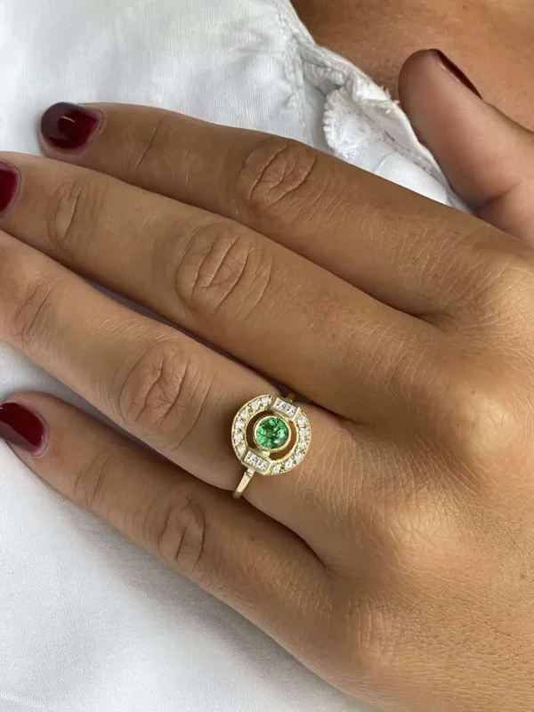 Roman Joyero Anillos<Anillo CAMPANILLA en oro blanco o amarillo de 18 ktes esmeralda y zafiro