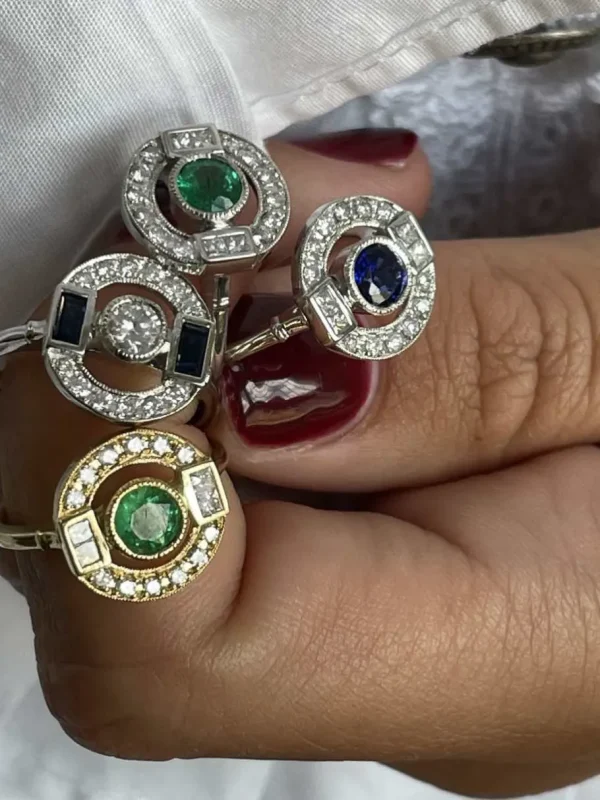 Roman Joyero Anillos<Anillo CAMPANILLA en oro blanco o amarillo de 18 ktes esmeralda y zafiro