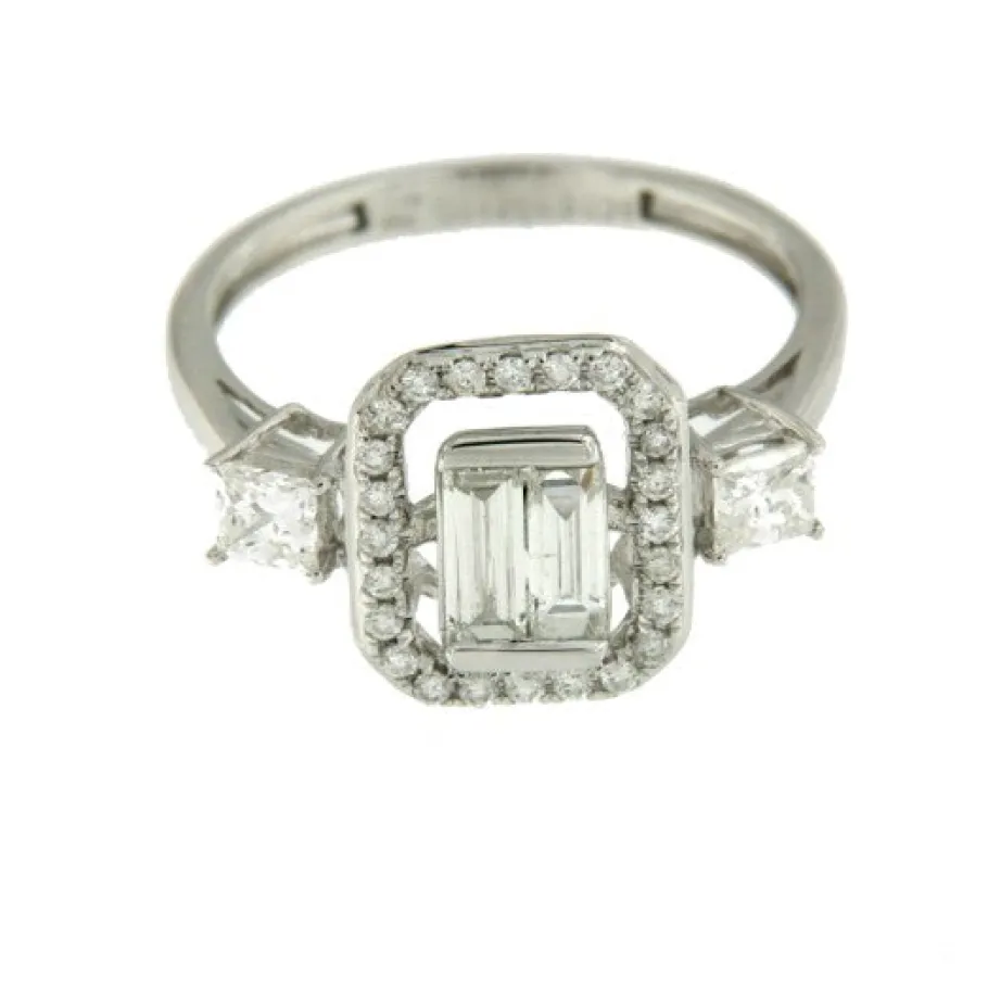 anillo_de_compromiso_en_o_1-1.webp Roman Joyero Anillos<Anillo de compromiso en oro blanco con diamantes