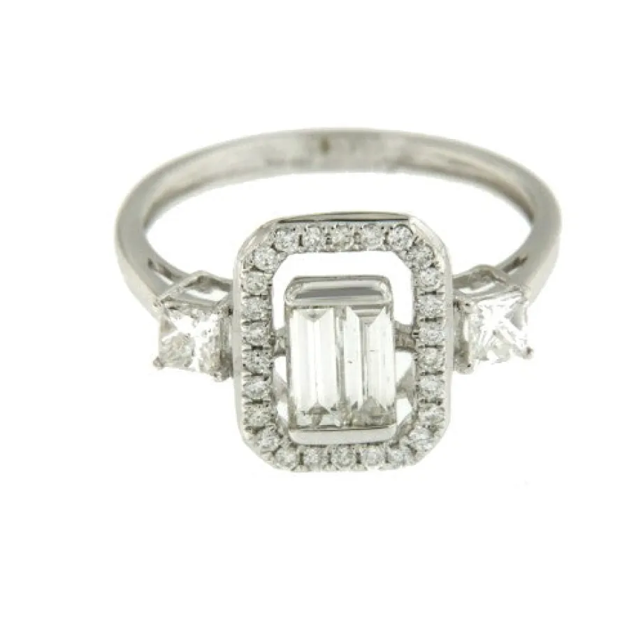 anillo_de_compromiso_en_o_1.webp Roman Joyero Anillos<Anillo de compromiso en oro blanco con diamantes