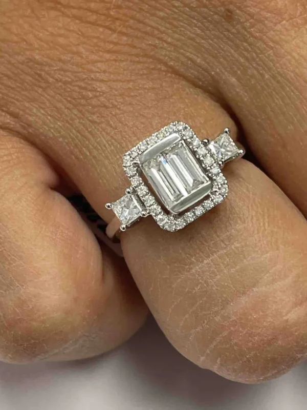 Roman Joyero Anillos<Anillo de compromiso en oro blanco con diamantes