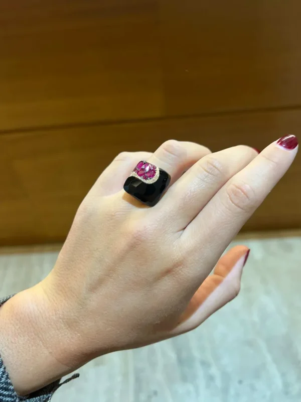Roman Joyero Anillos<Anillo de oro rosa BEYZA con brillantes, rubíes y ónix