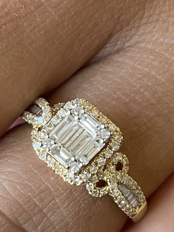 Roman Joyero Anillos<Anillo DESCARADO centro de diamantes en oro amarillo 18 ktes.