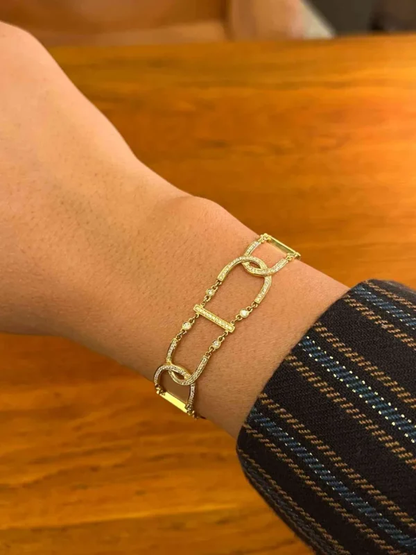 Roman Joyero Pulseras<BIZANGORRI, pulsera de oro y diamantes
