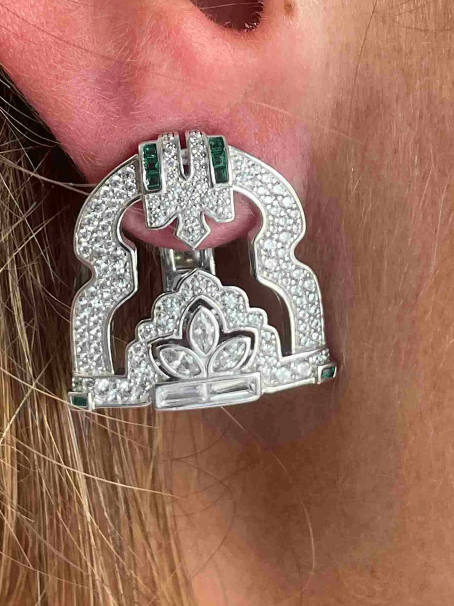 broche_lipan_desmontable__4.webp Roman Joyero Broches | Pendientes<Broche LIPAN desmontable en pendientes en plata 925 y circonitas