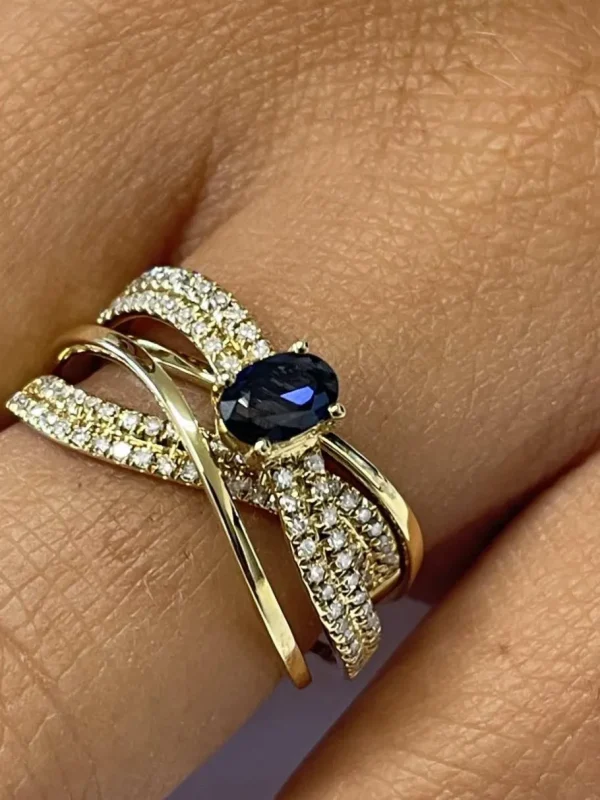 Roman Joyero Anillos<CHIATI alianzas cruzadas con brillantes en oro amarillo y zafiro