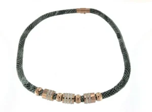 Roman Joyero Acero<Collar de acero y piel en color gris con circonitas.