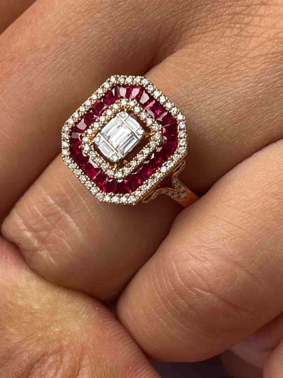 cygnus_anillo_rectangular_10.webp Roman Joyero Anillos<CYGNUS anillo rectangular oro blanco brillantes y zafiros