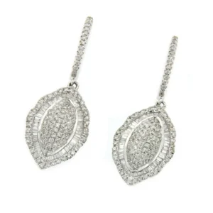 Roman Joyero Pendientes<HELIOPOLIS, pendientes largos de oro blanco y diamantes.