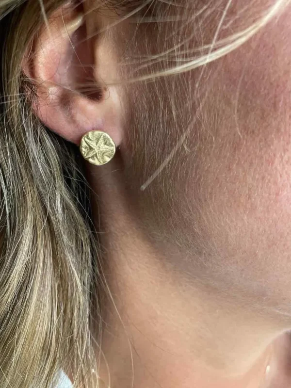 Roman Joyero Pendientes<KARAMAN pendiente oro amarillo 18 ktes con estrellas de mar