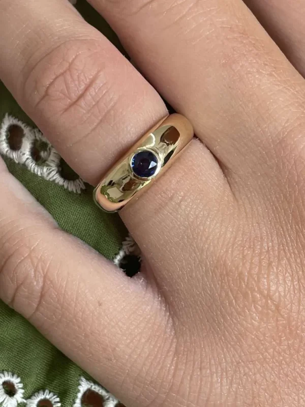 Roman Joyero Anillos<LEMOS, anillo en oro de 18 kilates con centro brillante o zafiro