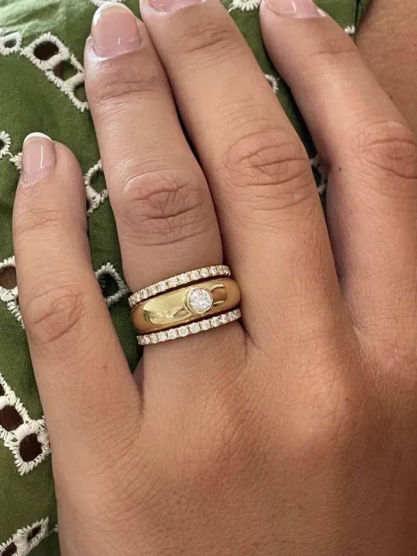 Roman Joyero Anillos<LEMOS, anillo en oro de 18 kilates con centro brillante o zafiro