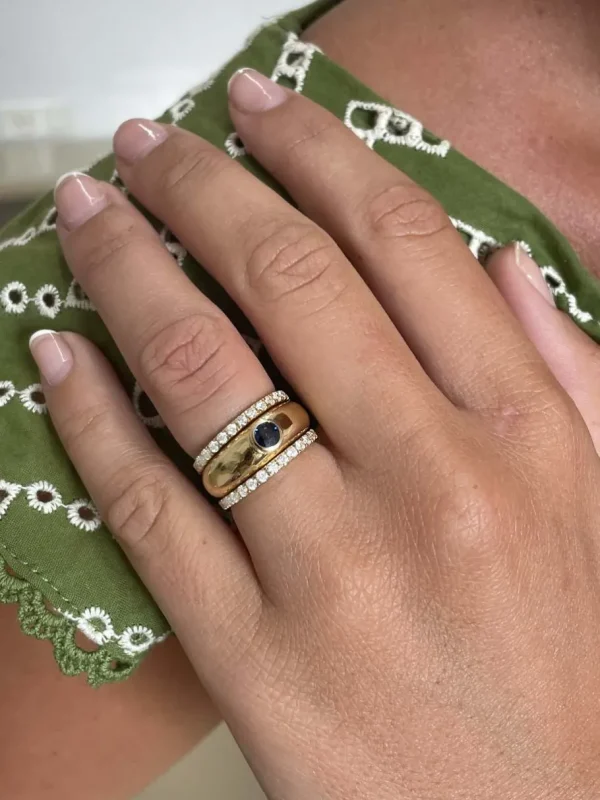 Roman Joyero Anillos<LEMOS, anillo en oro de 18 kilates con centro brillante o zafiro