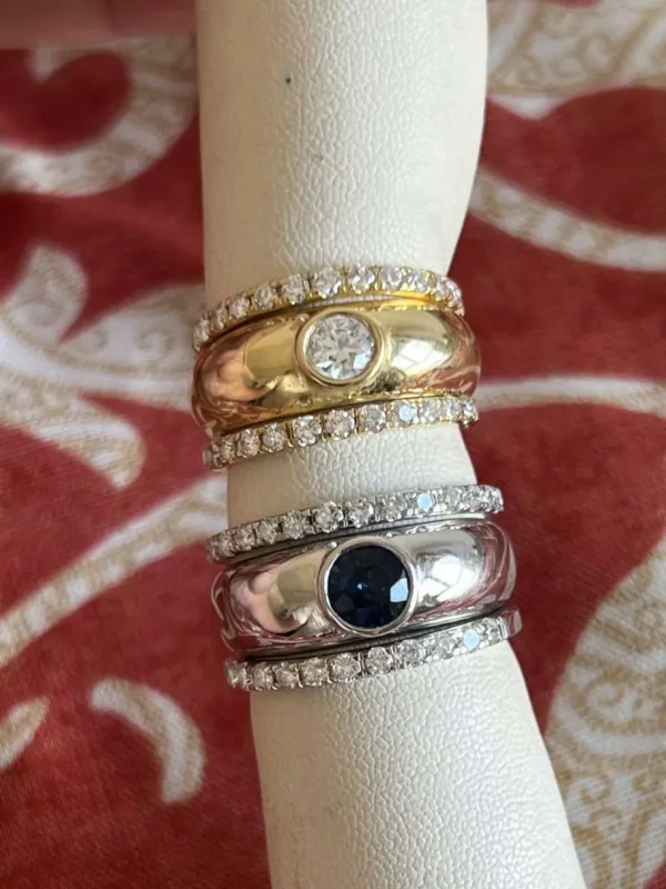 Roman Joyero Anillos<LEMOS, anillo en oro de 18 kilates con centro brillante o zafiro