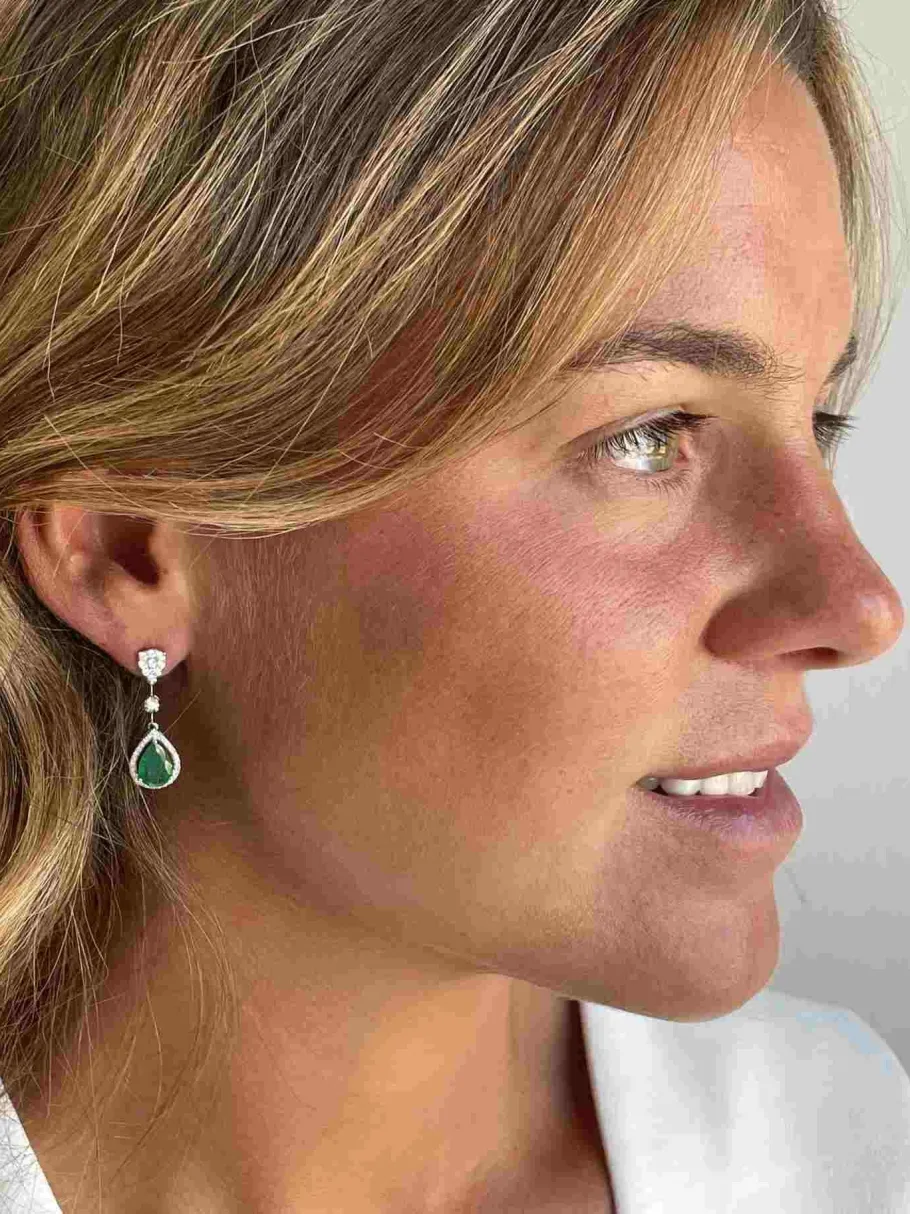 liberty_pendientes_de_esm_2.webp Roman Joyero Pendientes<LIBERTY, pendientes de esmeraldas y oro blanco