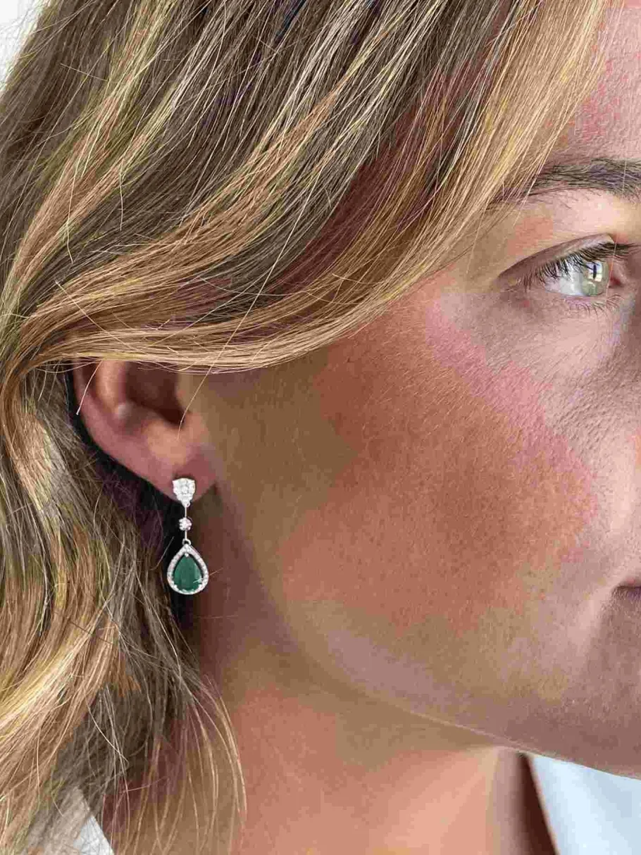 liberty_pendientes_de_esm_6.webp Roman Joyero Pendientes<LIBERTY, pendientes de esmeraldas y oro blanco