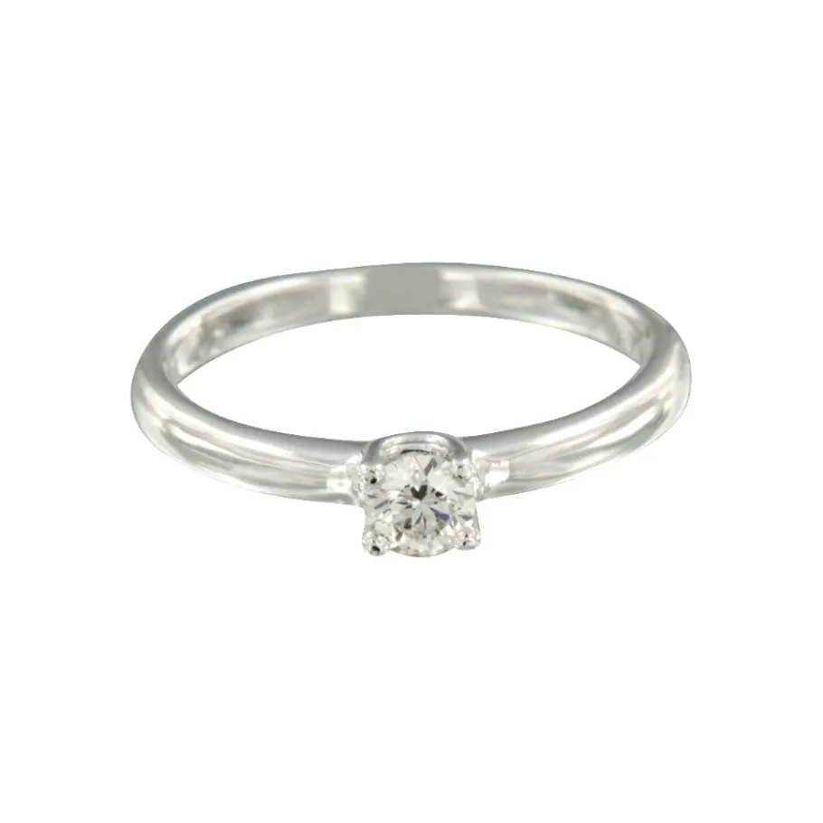 macbeth_anillo_solitario__1.webp Roman Joyero Anillos<MACBETH, anillo solitario de compromiso de oro blanco