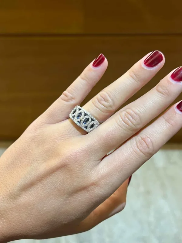 Roman Joyero Anillos<MAN-SAGAR, anillo de zafiros y diamantes