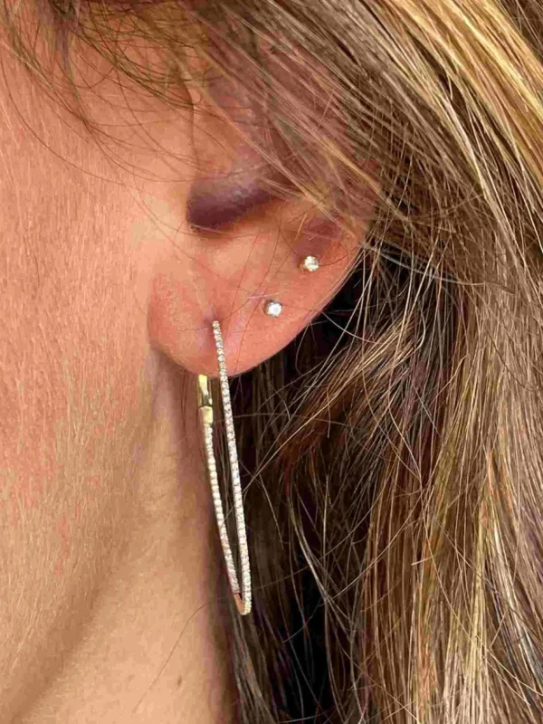 Roman Joyero Pendientes<NISAN argollas de brillantes en oro amarillo o blanco de 18 ktes