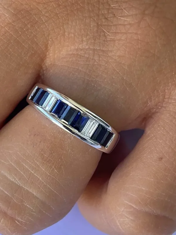 Roman Joyero Anillos<ORITAN alianza oro 18k de zafiros y diamantes en baguettes