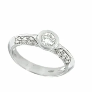 Roman Joyero Anillos<PAMPANEIRA, anillo solitario de oro blanco con diamantes