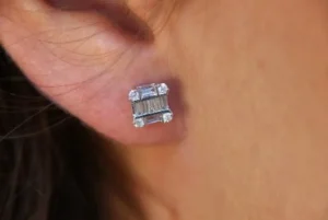 Roman Joyero Pendientes<Pendiente ALCALA corto de oro blanco con diamantes y forma cuadrada