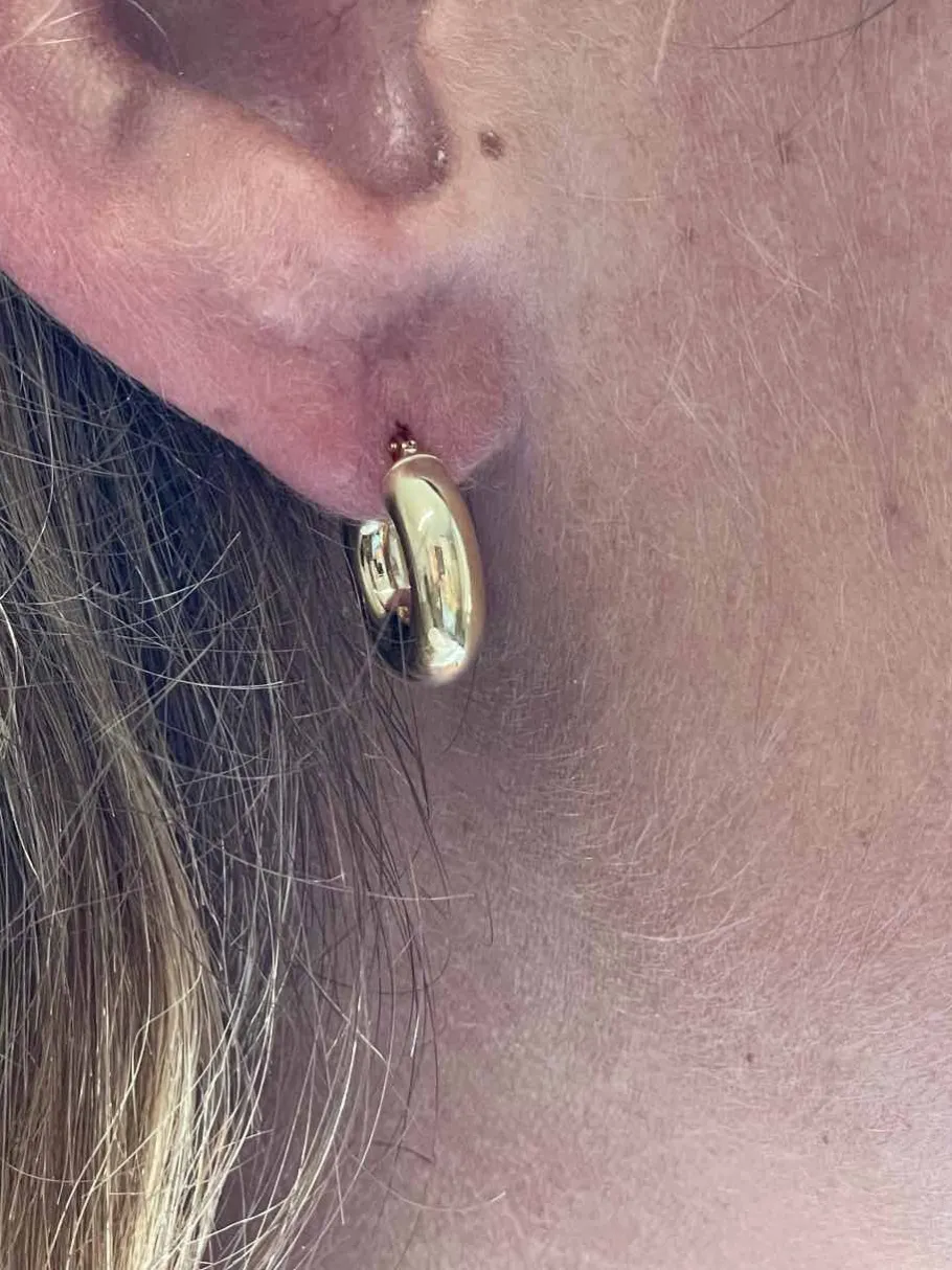 pendiente_avispado_aros_o_19.webp Roman Joyero Pendientes<Pendiente AVISPADO aros o argollas lisas en oro amarillo de 18 ktes