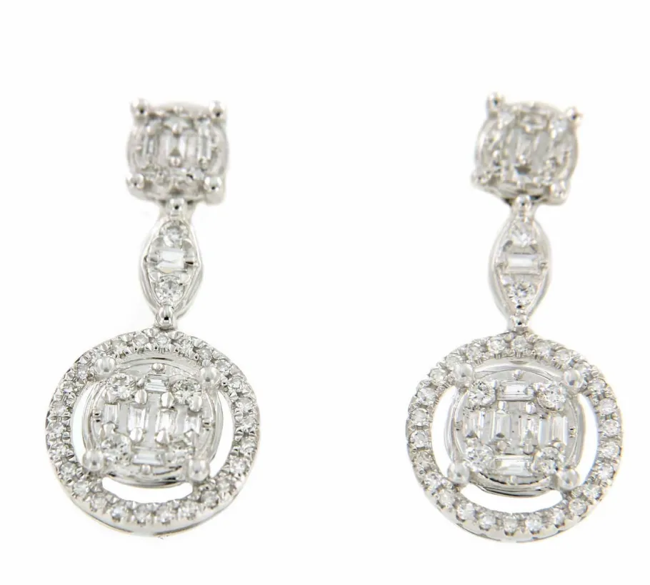 pendientes_latife_en_oro__0.webp Roman Joyero Pendientes<Pendientes LATIFE en oro blanco con brillantes