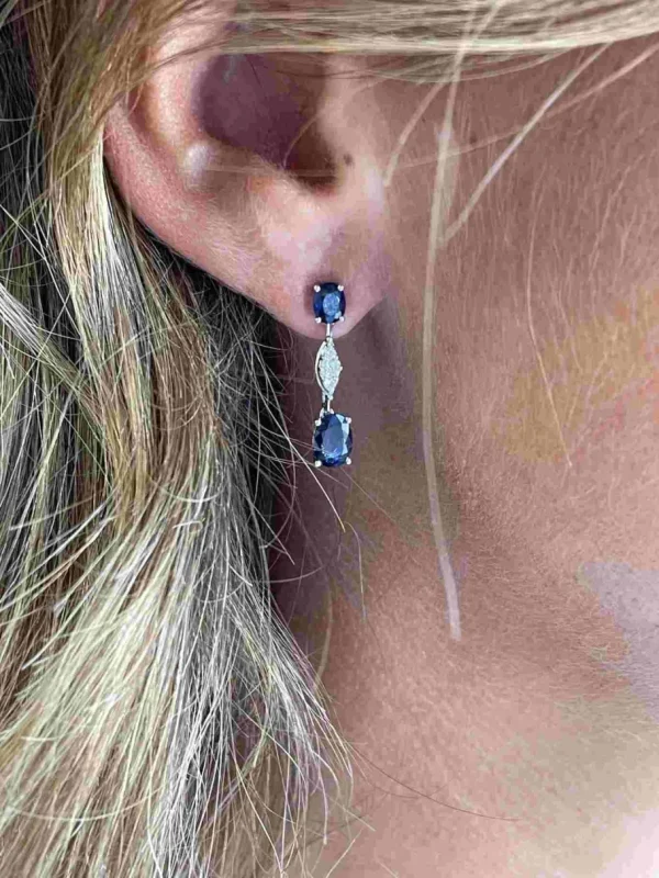 Roman Joyero Pendientes<Pendientes SEVDA de oro blanco con diamantes y zafiros en 2 tallas