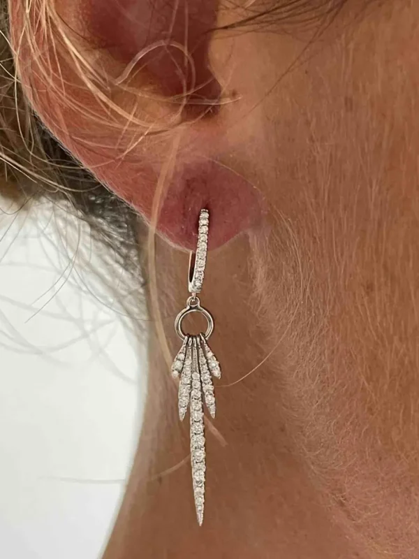 Roman Joyero Pendientes<Preciosos pendientes de brillantes HAKKA oro blanco 18 ktes