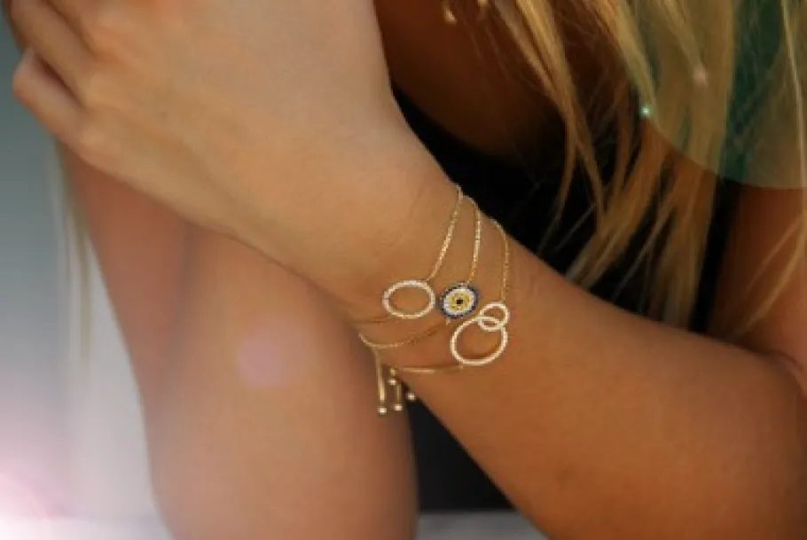 pulsera_regulable_en_plat_3-1.webp Roman Joyero Pulseras<Pulsera regulable en plata chapada o rodiada con un círculo