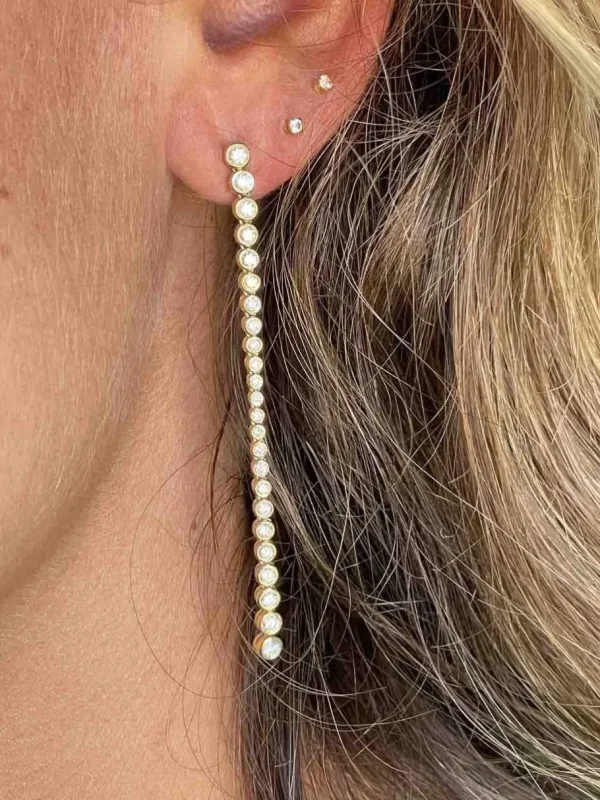 Roman Joyero Pendientes<SERDAR pendientes largos de brillantes en oro amarillo 18 kilates