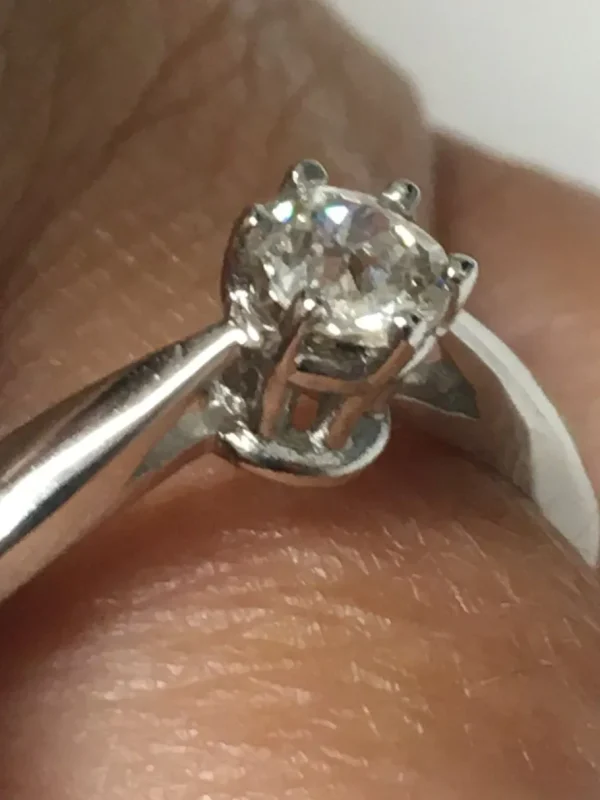 Roman Joyero Anillos<Solitario ELMAS en oro blanco de 18 kilates con brillante