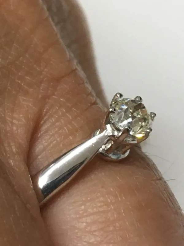 Roman Joyero Anillos<Solitario ELMAS en oro blanco de 18 kilates con brillante