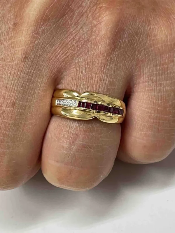 Roman Joyero Anillos<SUKRAN anillo oro amarillo de 18 kts brillantes y esmeraldas