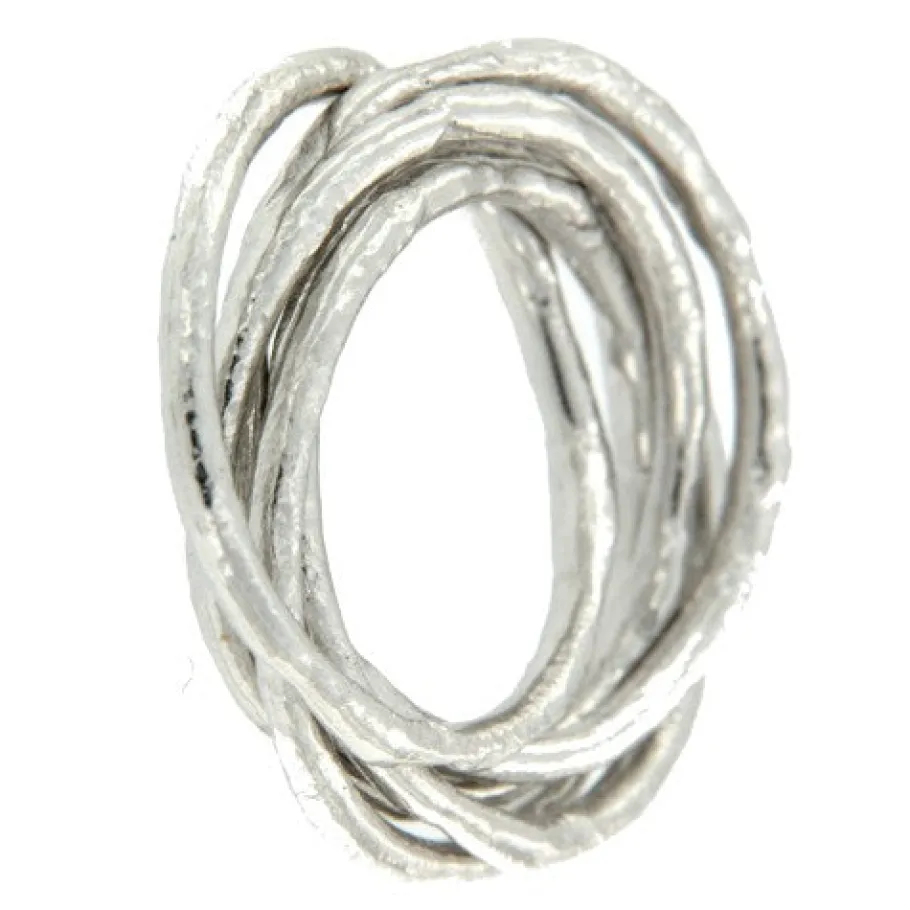 symi_anillo_de_plata_de_l_2.webp Roman Joyero Anillos<SYMI, anillo de plata de ley rodiado.