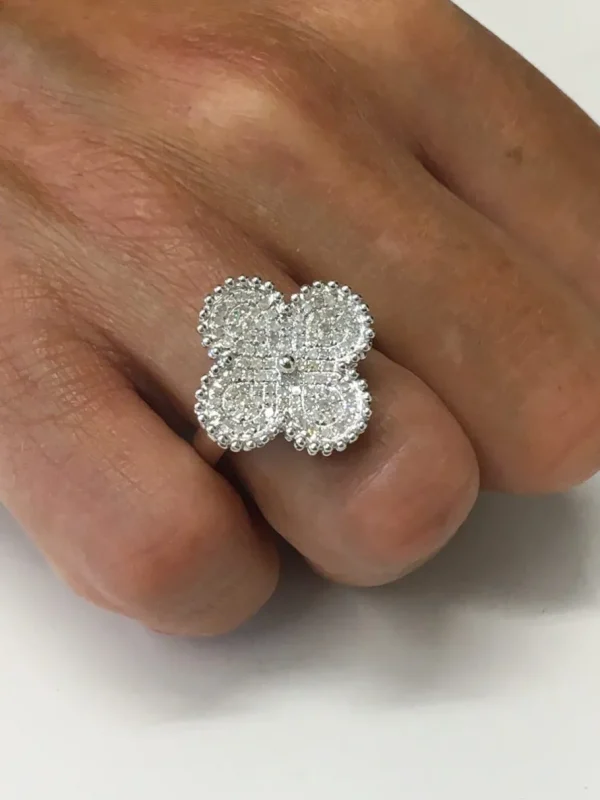 Roman Joyero Anillos<TARANTO, anillo de oro blanco con diamantes