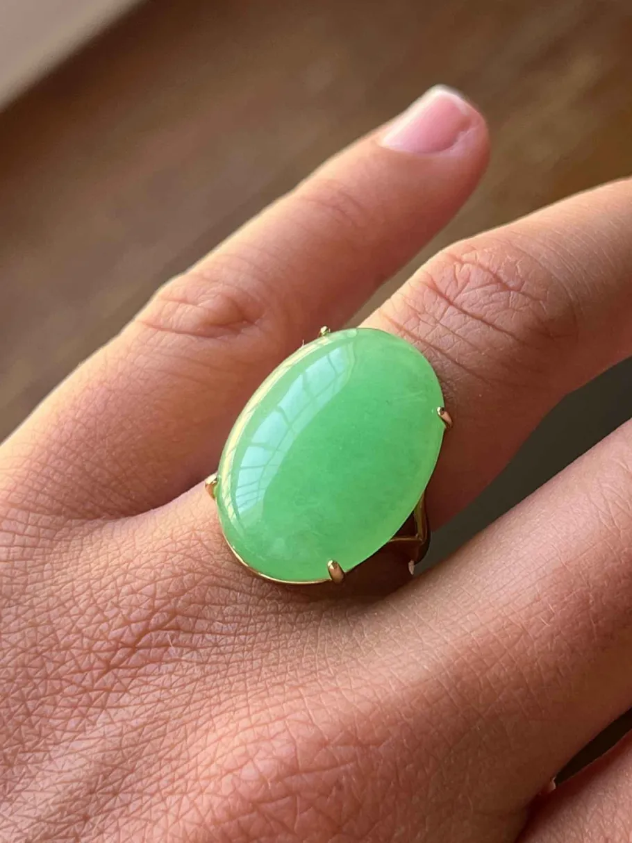thawar_anillo_de_plata_do_2.webp Roman Joyero Anillos<THAWAR, anillo de plata dorada y cuarzo verde